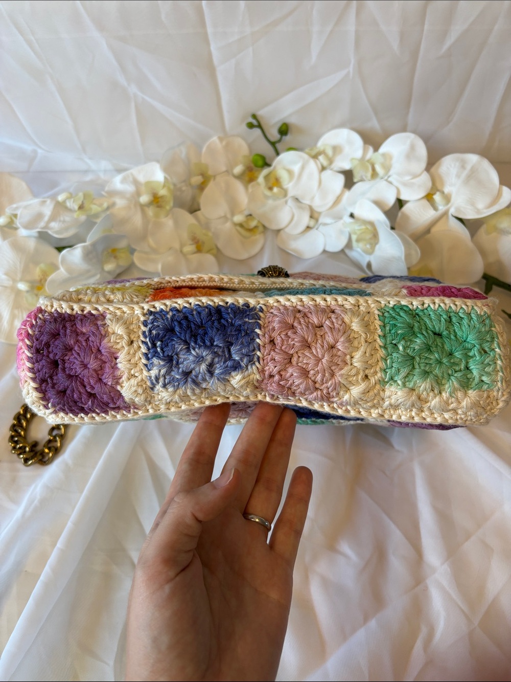Kurt Geiger London Crochet Kensington Crossbody Bag - Picture 3 of 16